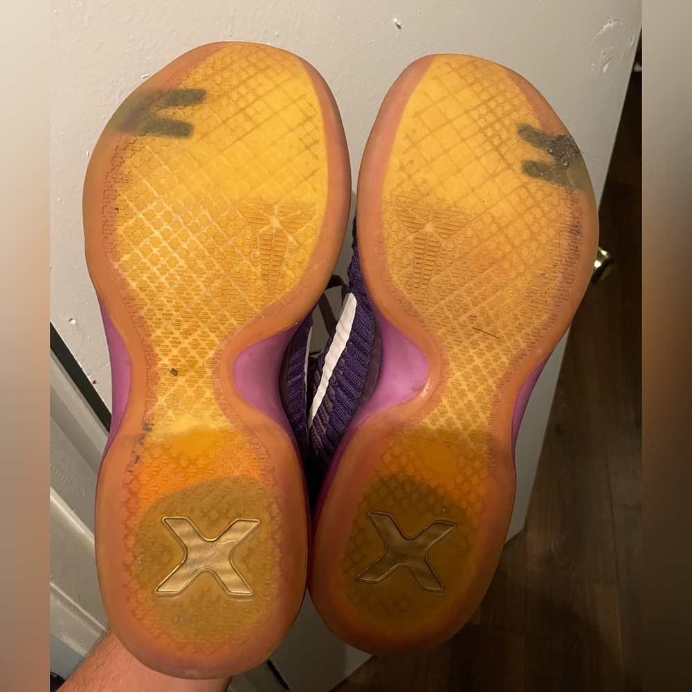 Kobe 10 - Picture 5 of 6